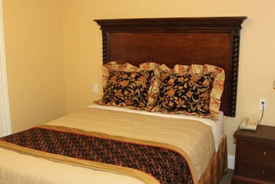 Historic Sonora Inn Room photo