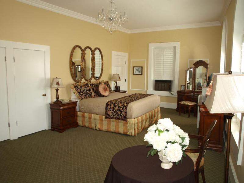 Historic Sonora Inn Exterior photo